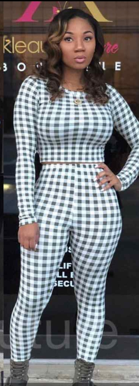 Chill Checkered Set